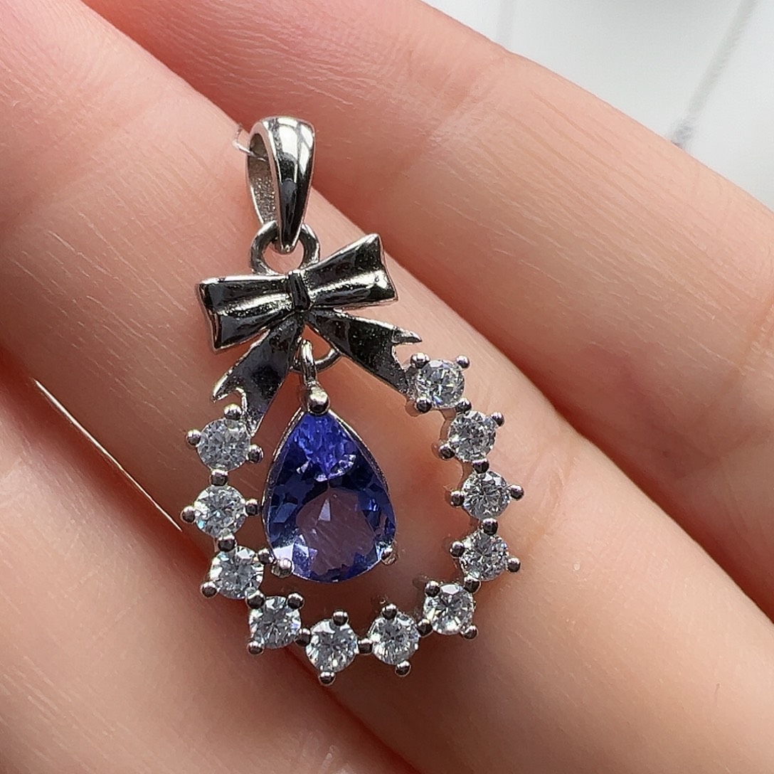 银S925镶嵌坦桑石颈饰