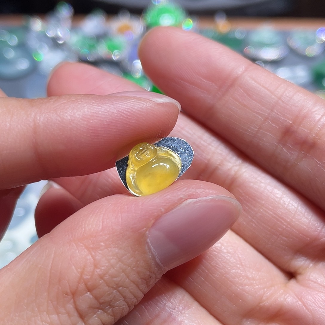 定制翡翠未镶嵌佛公