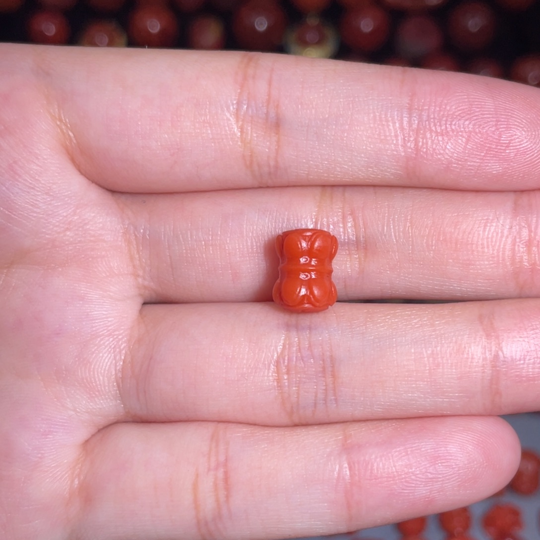 南红玛瑙未镶嵌并蒂莲7mm+