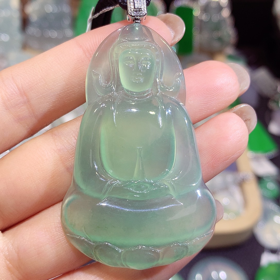 翡翠18K金镶嵌颈饰素衣