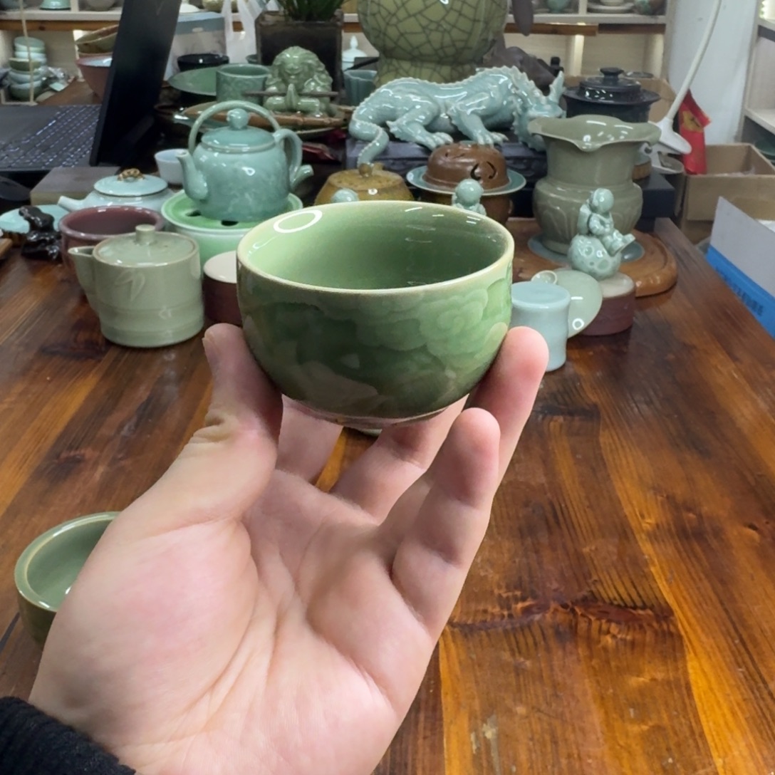 小仲龙泉青瓷微瑕6218