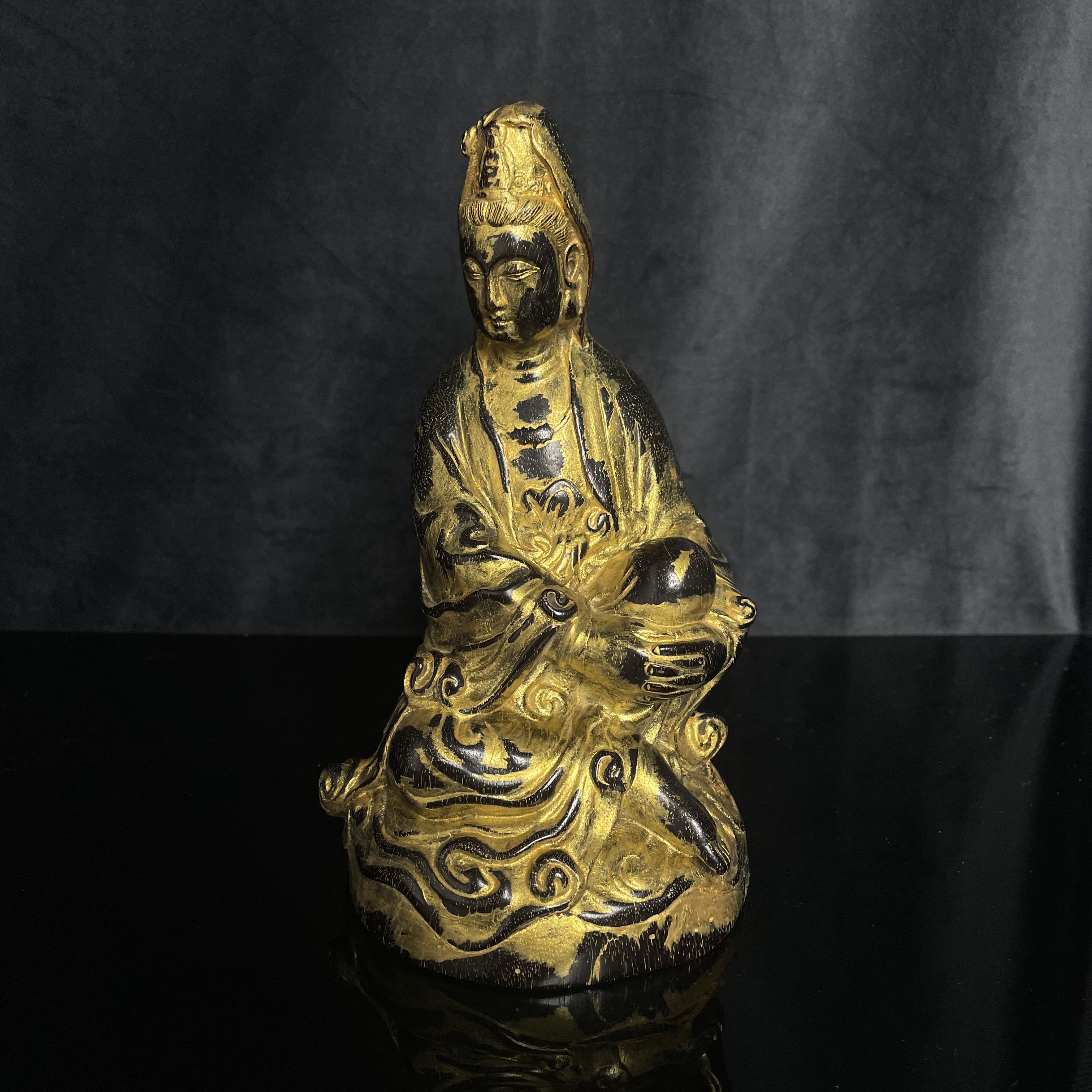 Tgz14清代紫檀鎏金自在观音摆件