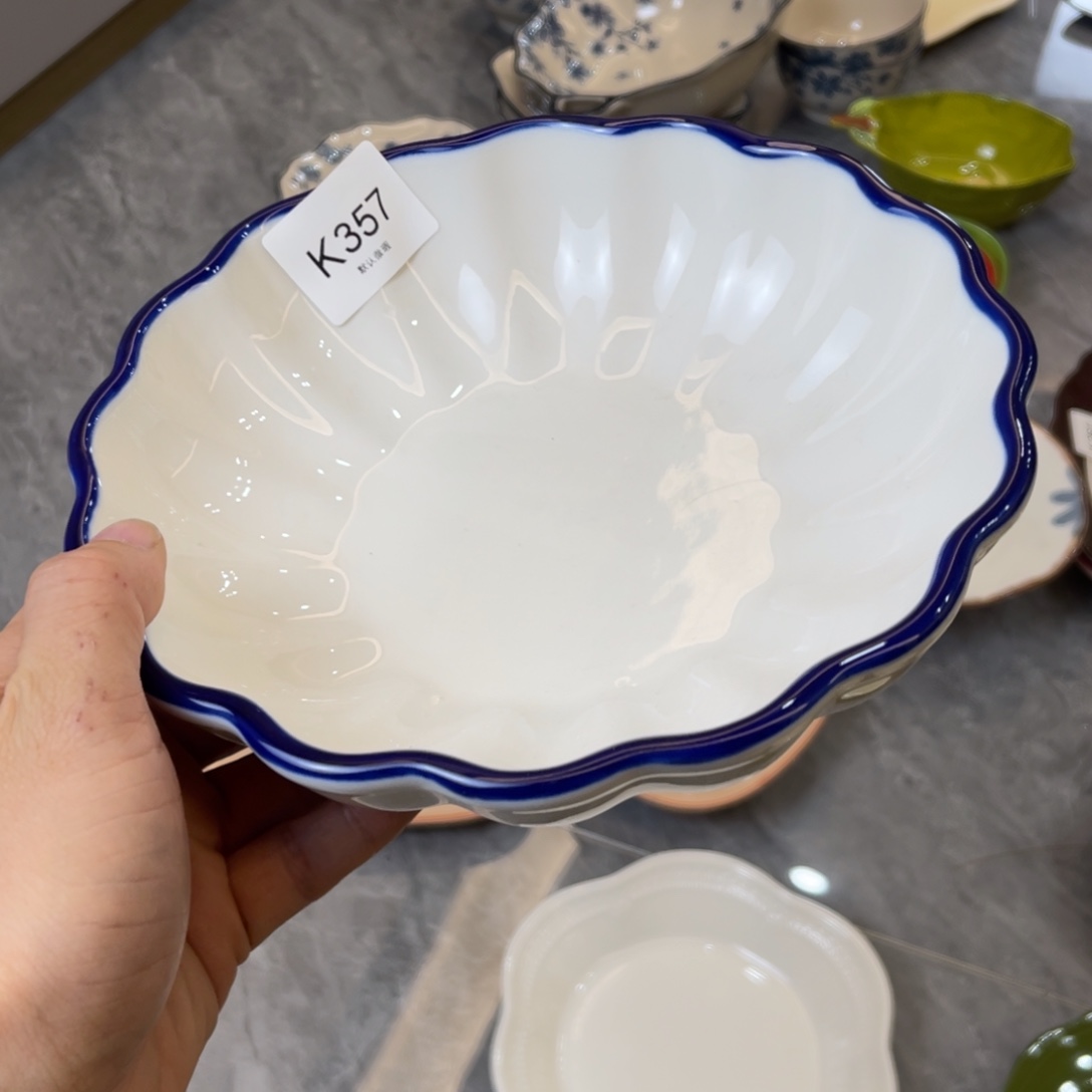 陶瓷微瑕餐具介意勿拍，满18飞！