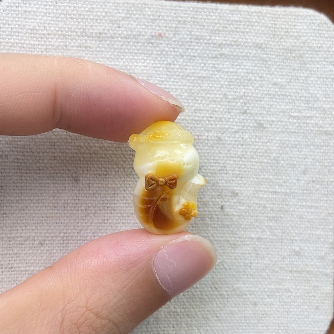 琥珀未镶嵌珠宝奇石小蛇