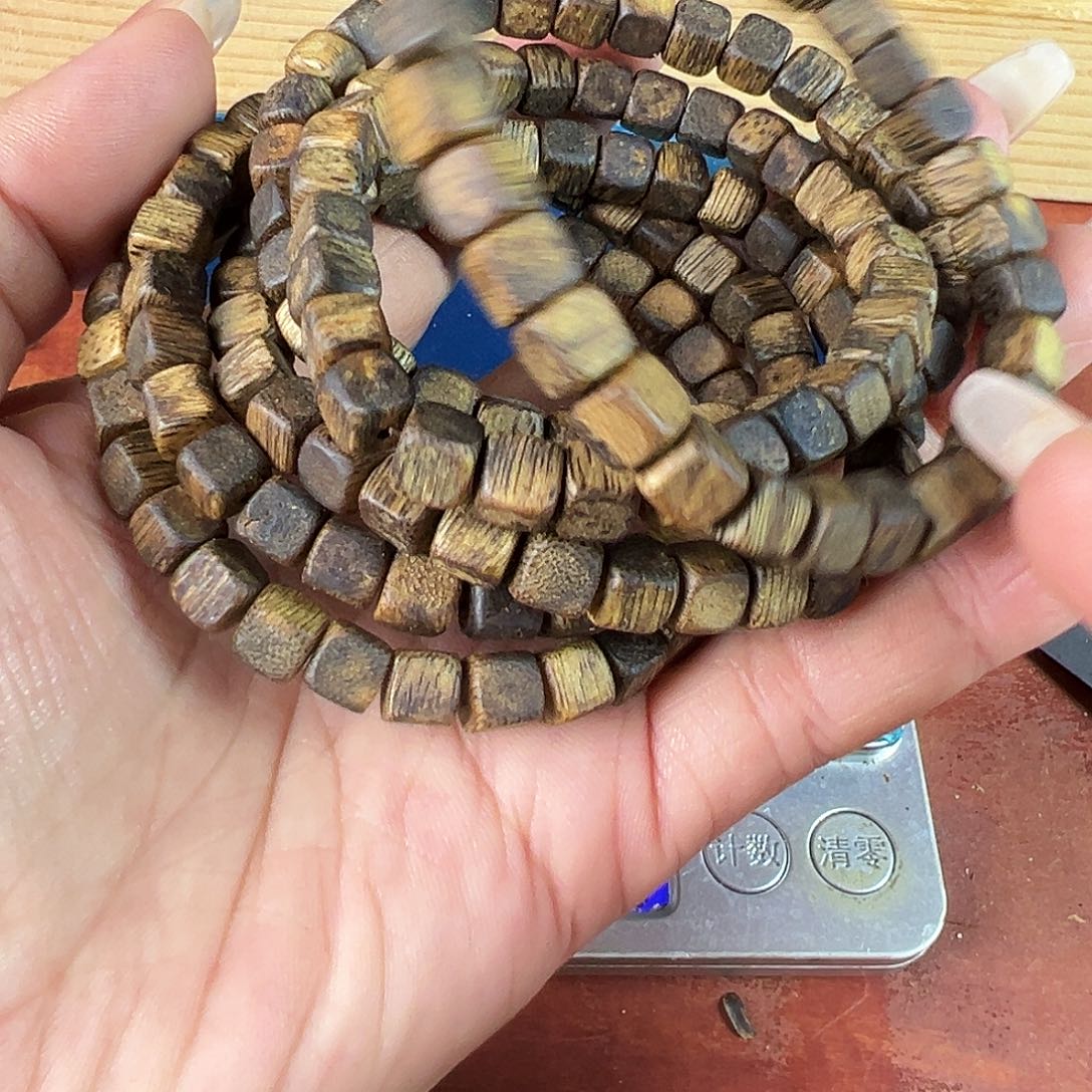 沉香碎屑沉香卡6方珠单圈5g