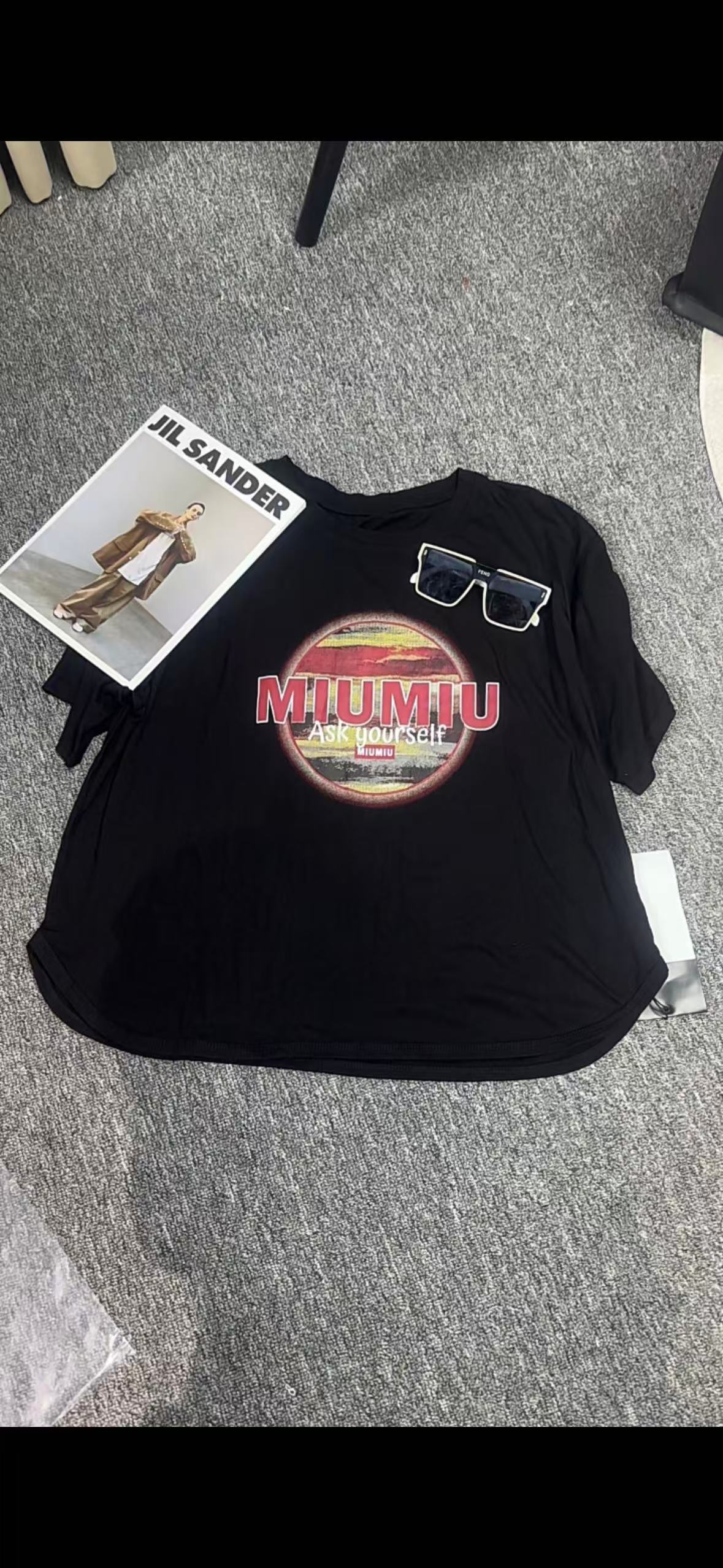 阿娟家时尚百搭圆圈地球短袖T桖