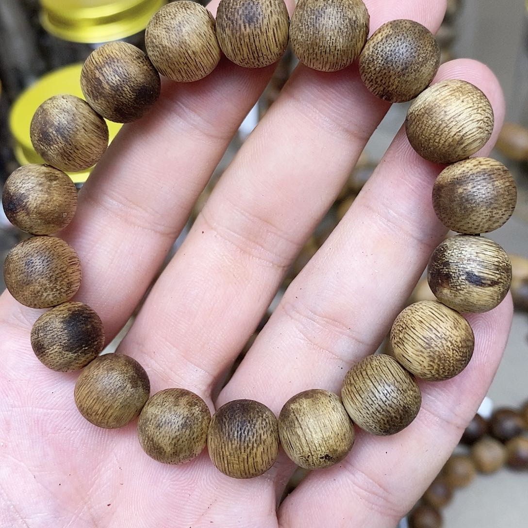 沉香沉香碎屑越南芽庄白奇1.2