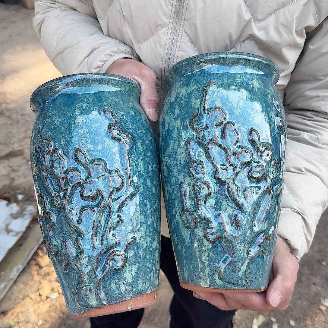 紫砂花盆口14.5高26（两个喜上眉梢绿雪花