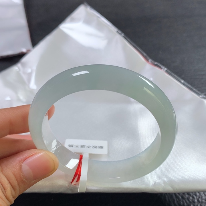 翡翠未镶嵌手镯53圈