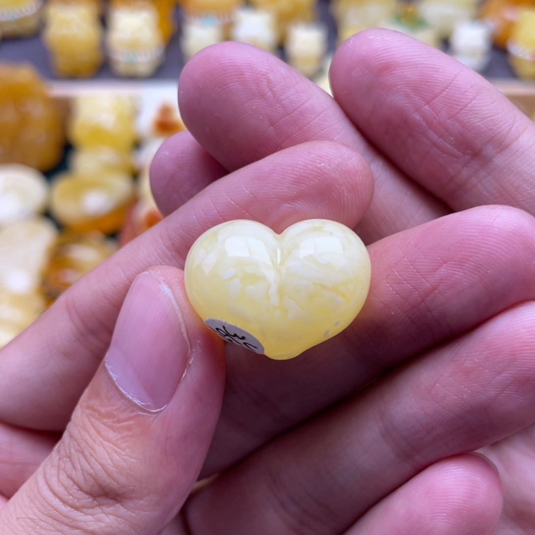 琥珀未镶嵌裸石蜜蜡