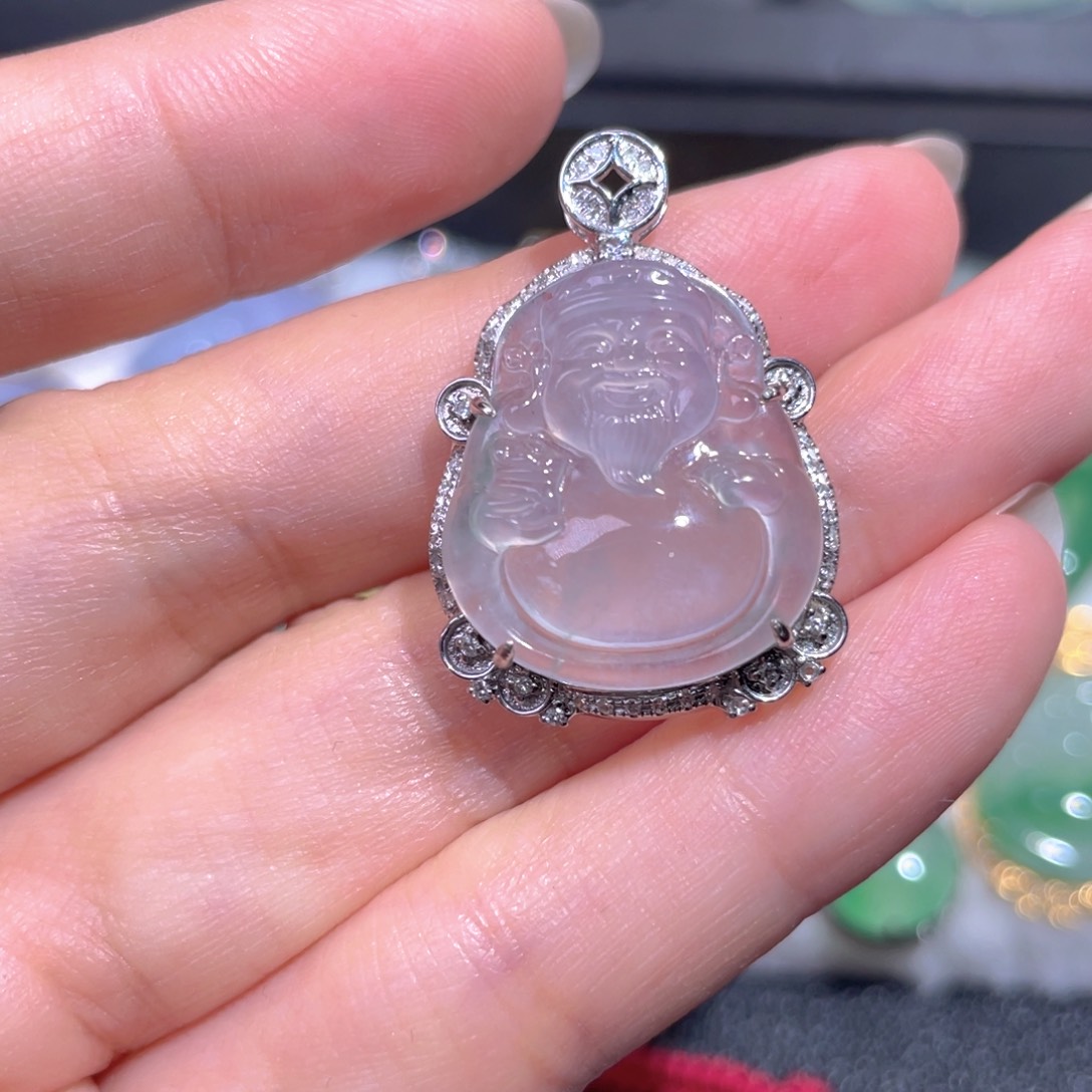 颈饰18K金镶嵌翡翠翡翠