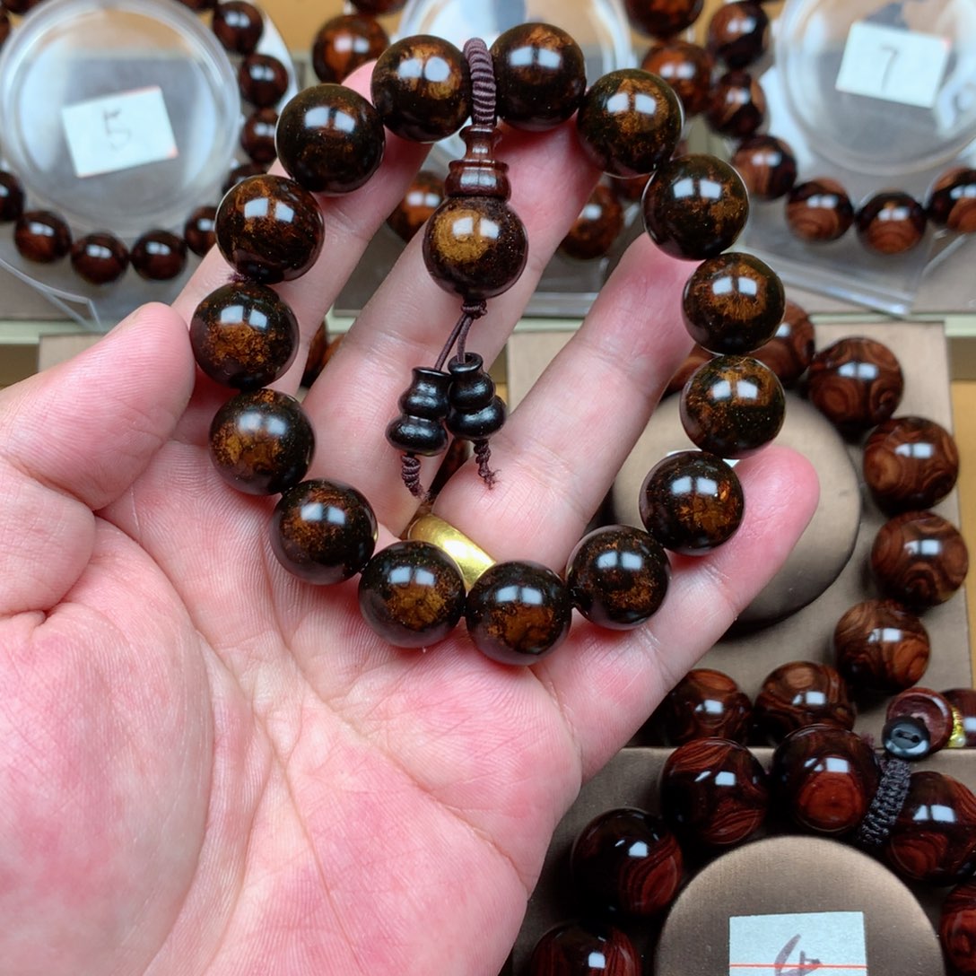 黄花梨/降香黄檀1.5黑金瘤疤太阳花