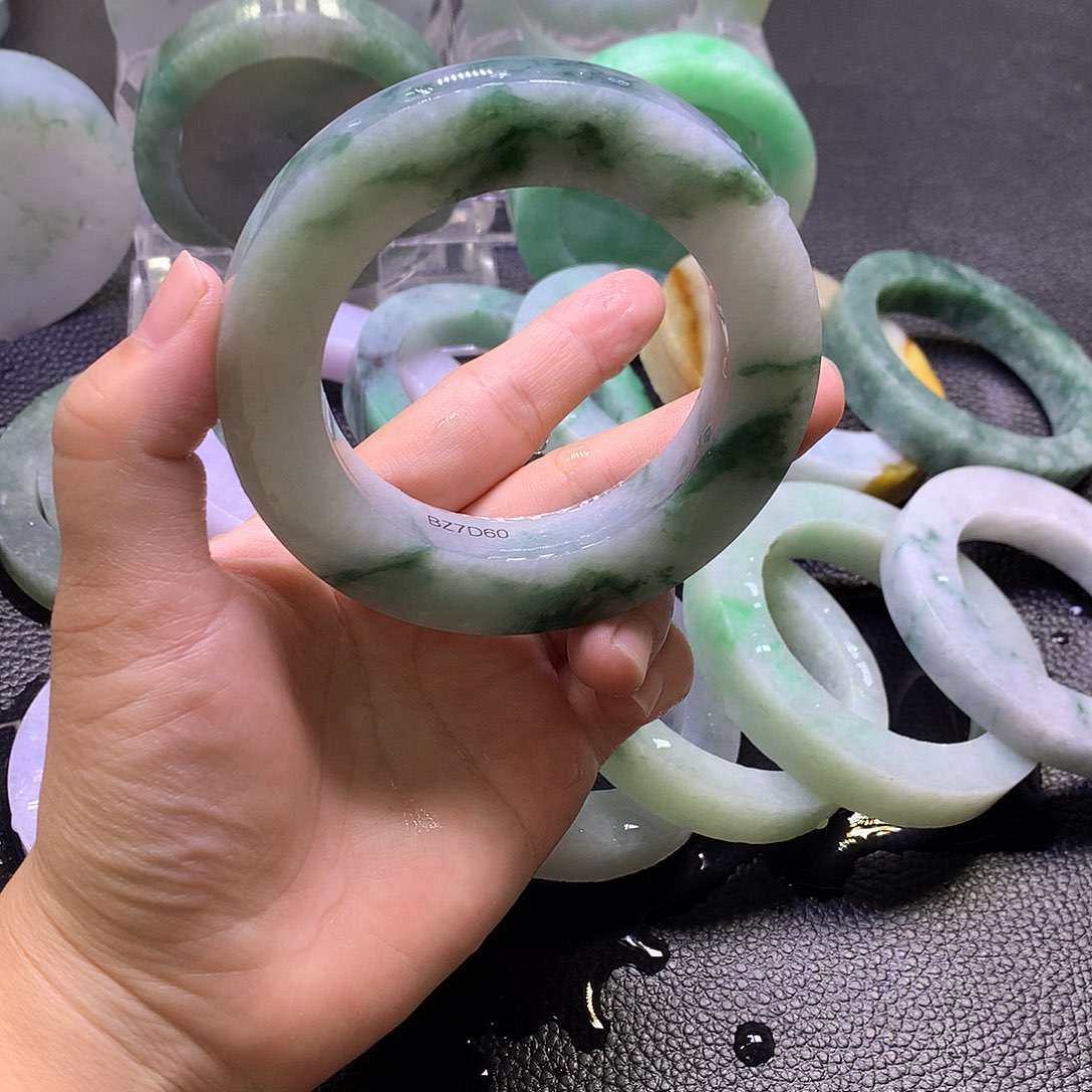 吾***财定制翡翠未镶嵌正