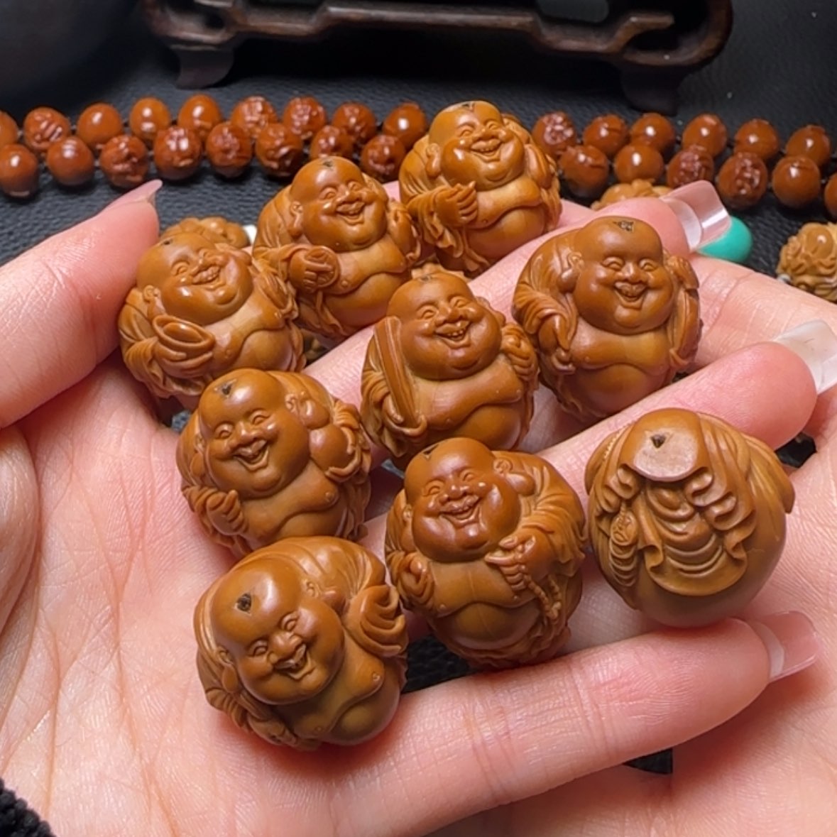 【闪购商品】橄榄核吊坠八宝铁核弥勒