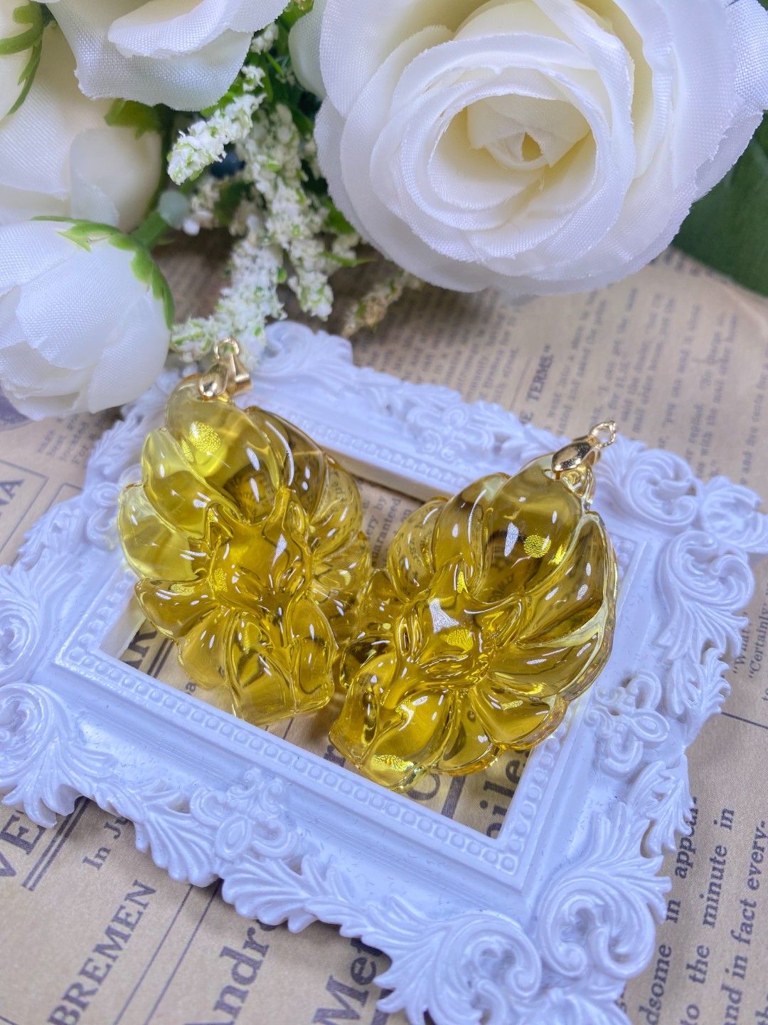 黄色狐狸吊坠发一个L93(带扣子)