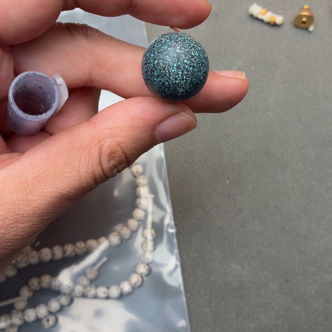 绿松石未镶嵌挂件