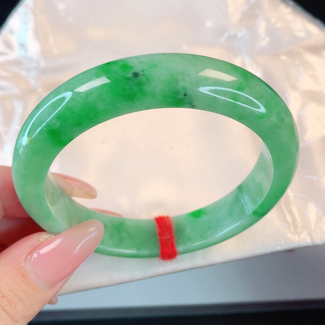 翡翠手镯未镶嵌7370翡翠