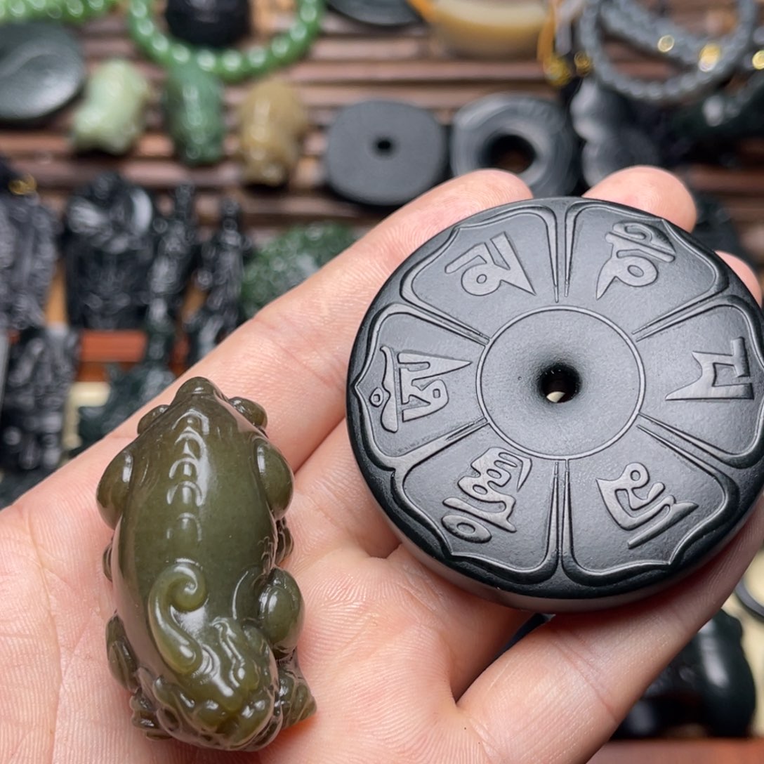 一***醉和田玉未镶嵌挂件