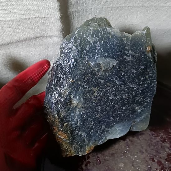 蛇纹石玉未镶嵌珠宝奇石