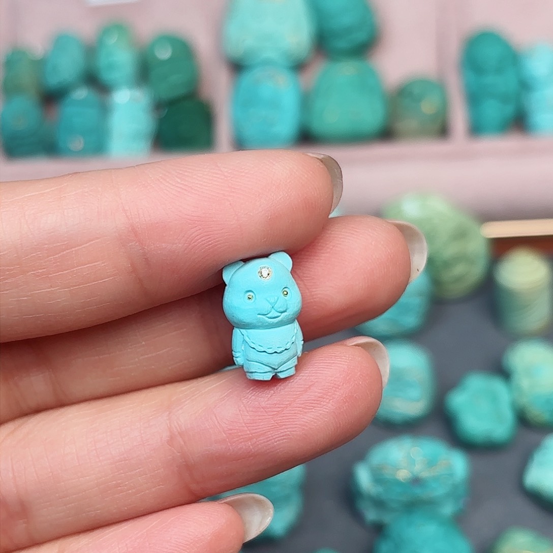 绿松石配饰未镶嵌