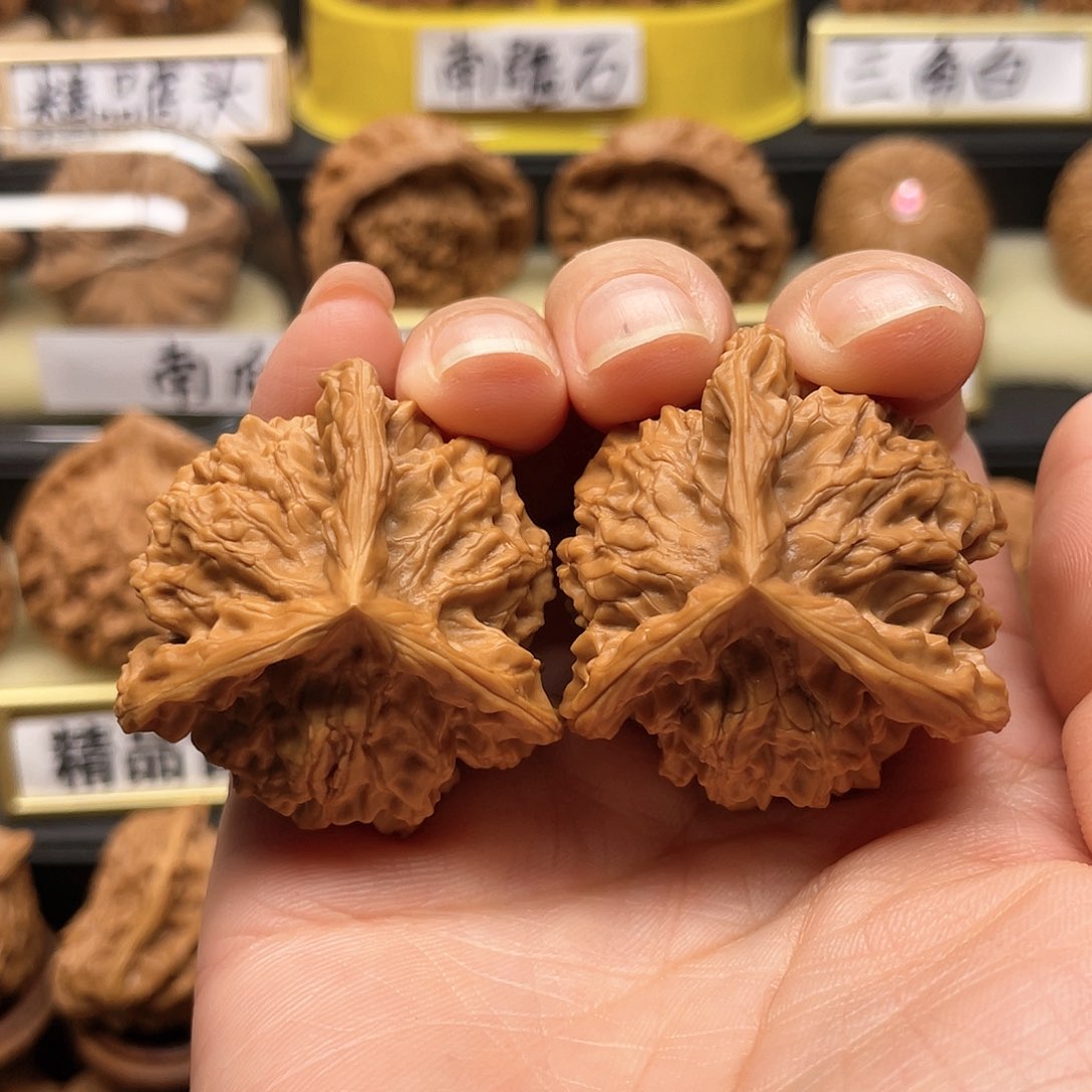【闪购商品】吊坠文玩核桃三棱