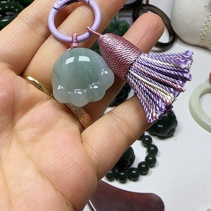 石英质玉未镶嵌颈饰