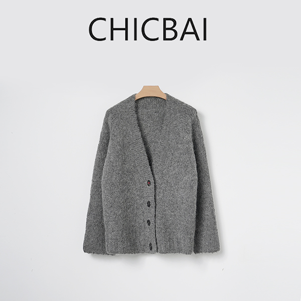CHICBAI 秋冬必备针织开衫SC5079