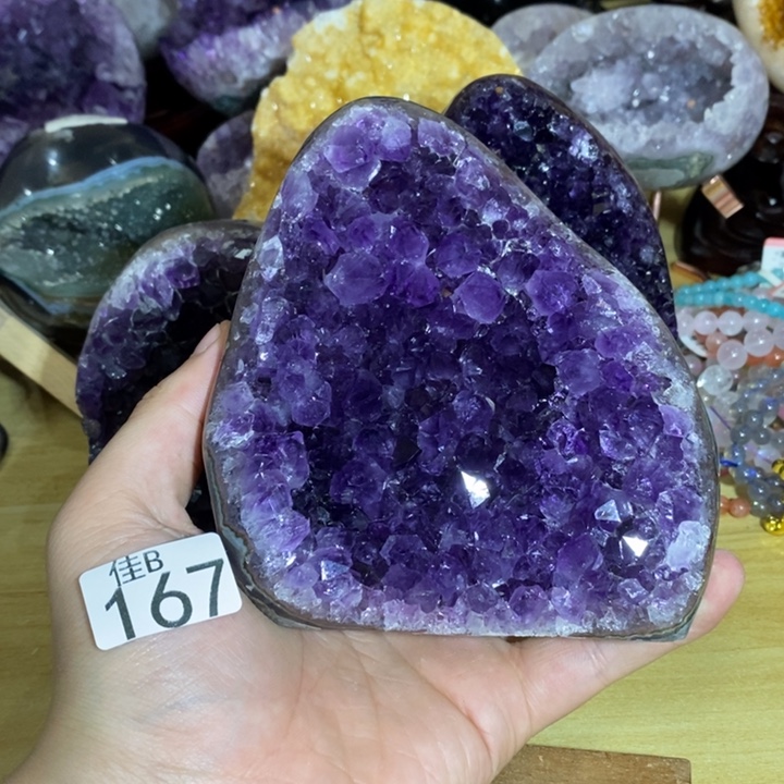 未镶嵌水晶大型摆件（非配饰）