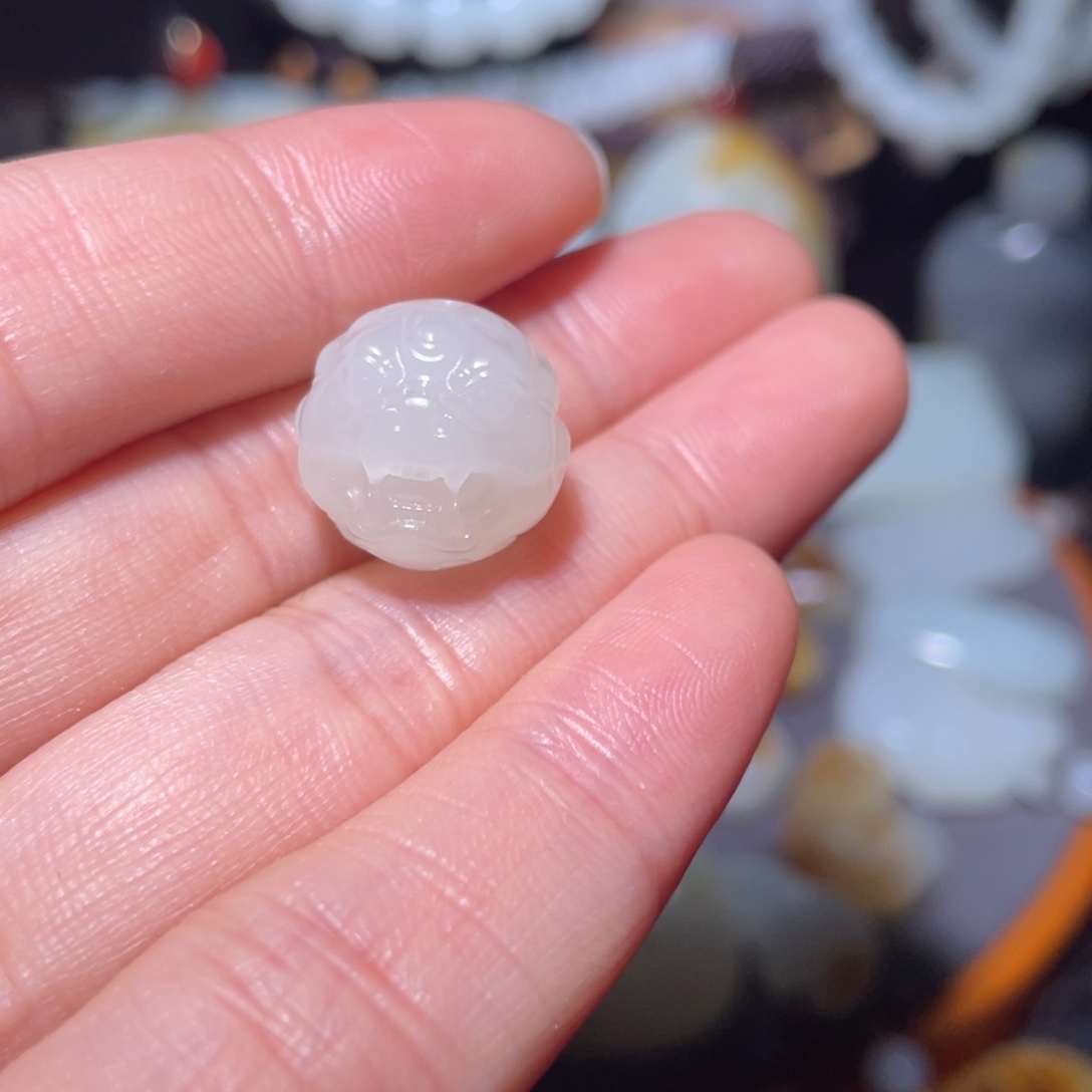 董***昌和田玉未镶嵌吊坠(不含链)