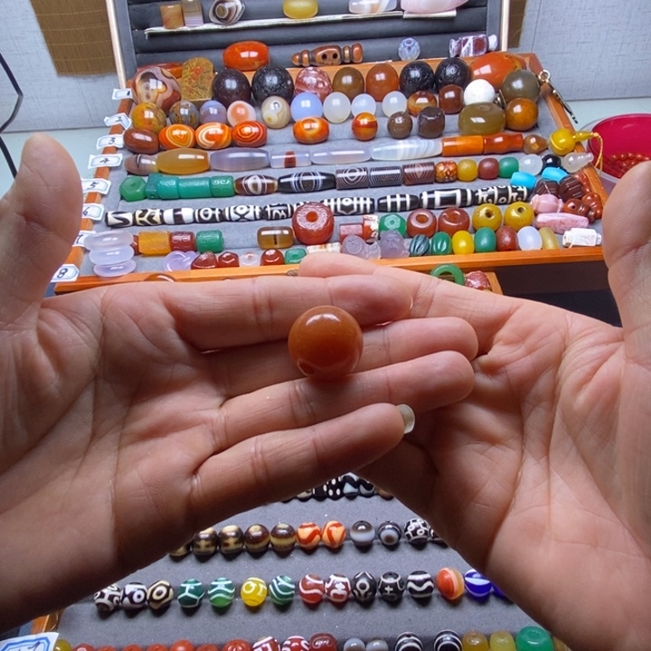 静***心玛瑙/玉髓未镶嵌巴西玛瑙饰品桶珠