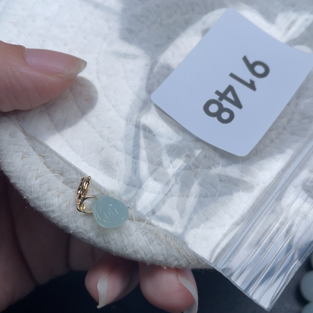 翡翠未镶嵌颈饰天然A货缅甸翡翠