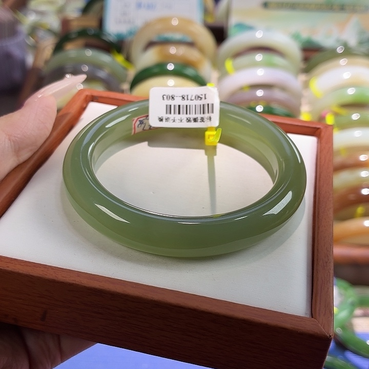 和田玉未镶嵌手镯冰湖水 57.9。28