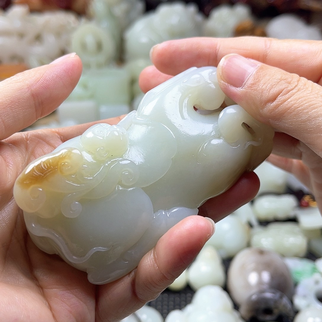 和田玉未镶嵌挂件