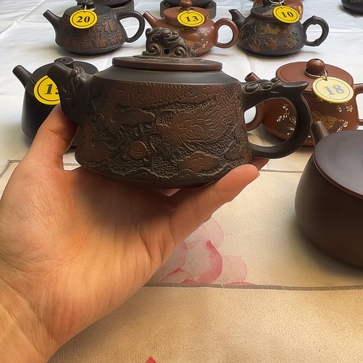 ?**?广西钦州坭兴陶茶壶
