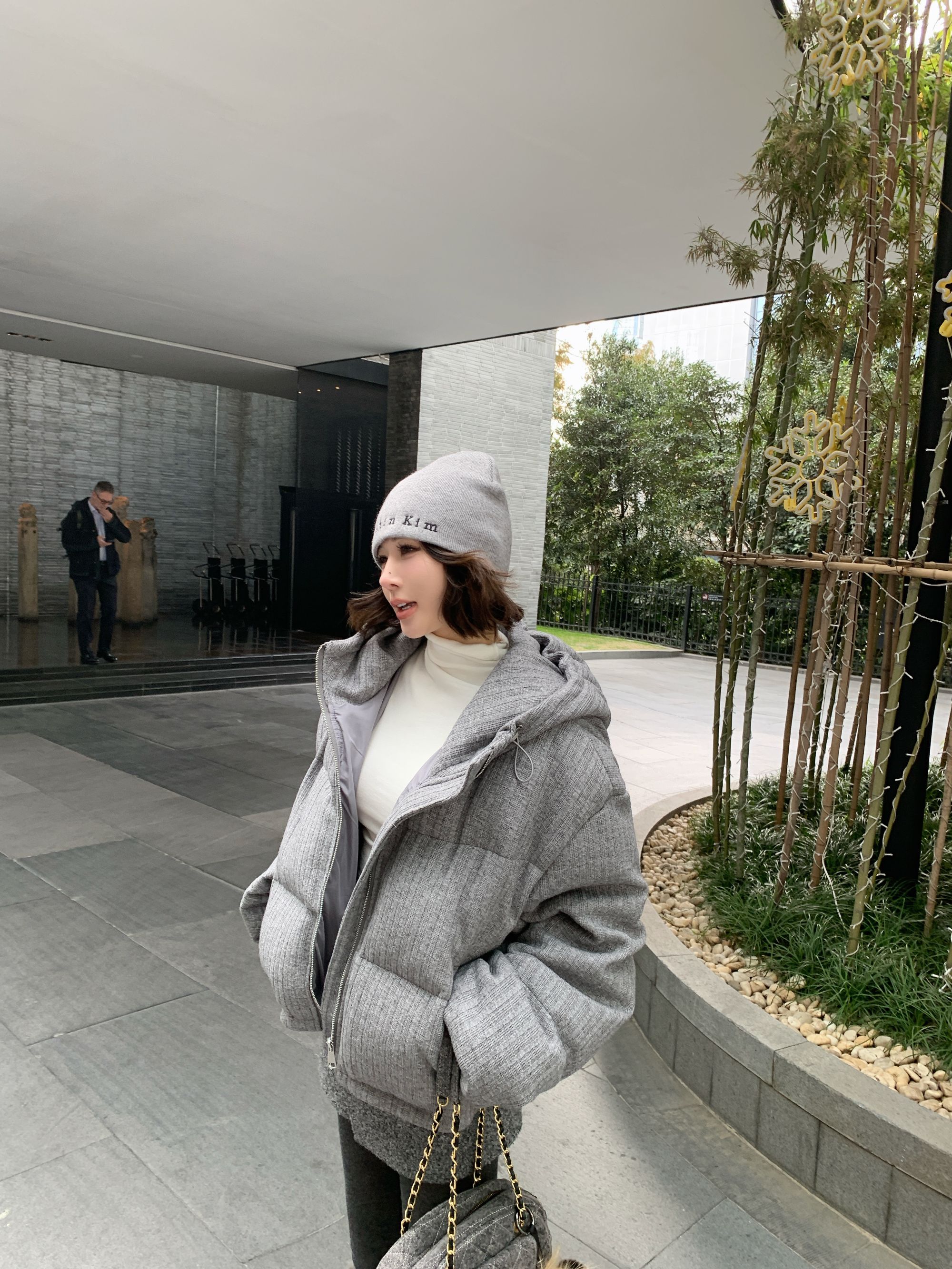 Lynak Vogue【90白鸭绒】韩系灰色宽松百搭连帽羽绒服短款面包服