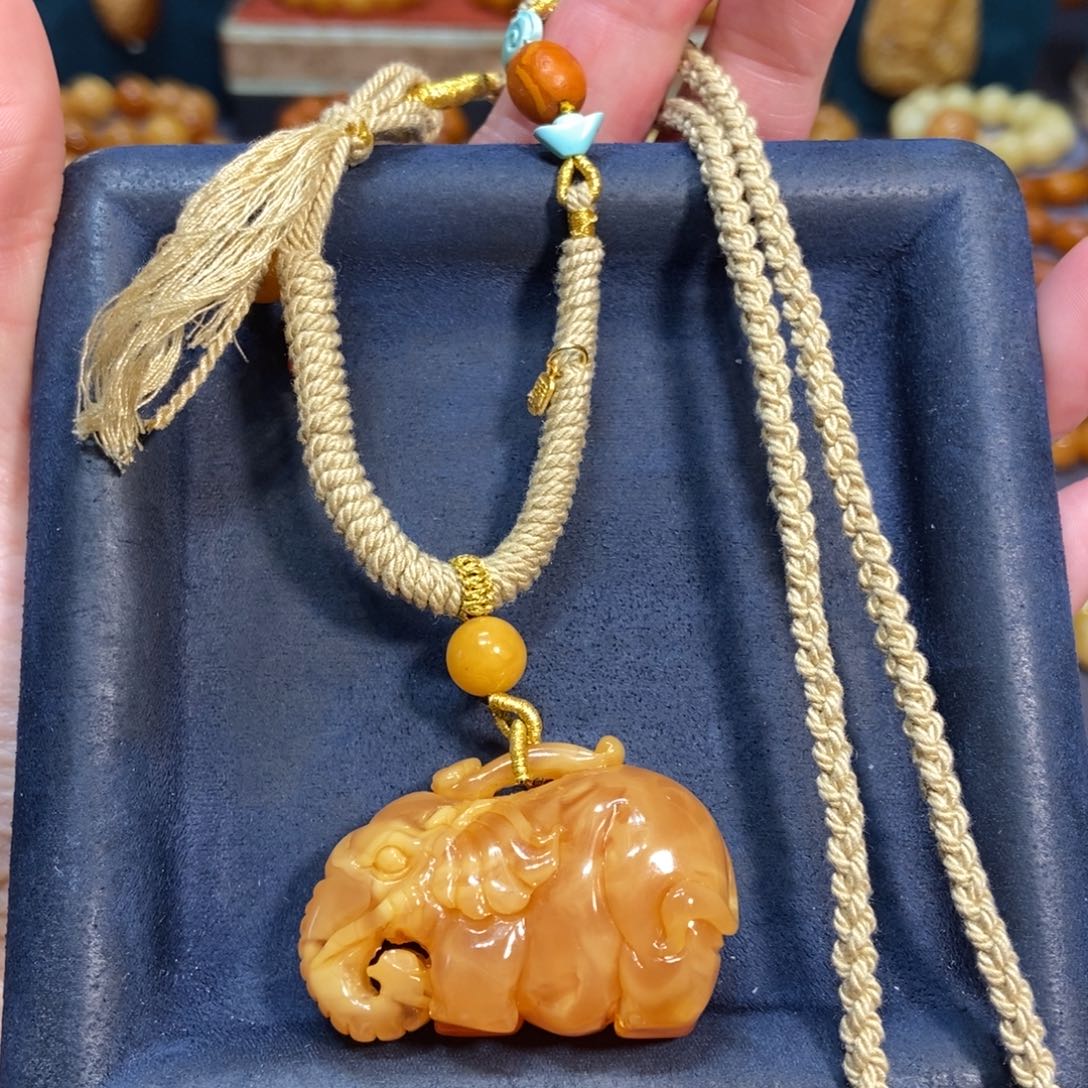 蜜蜡颈饰未镶嵌蜜蜡