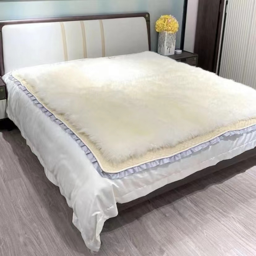 羊皮毛一体双人褥子，床毯，地毯，整张羊皮裁剪制作