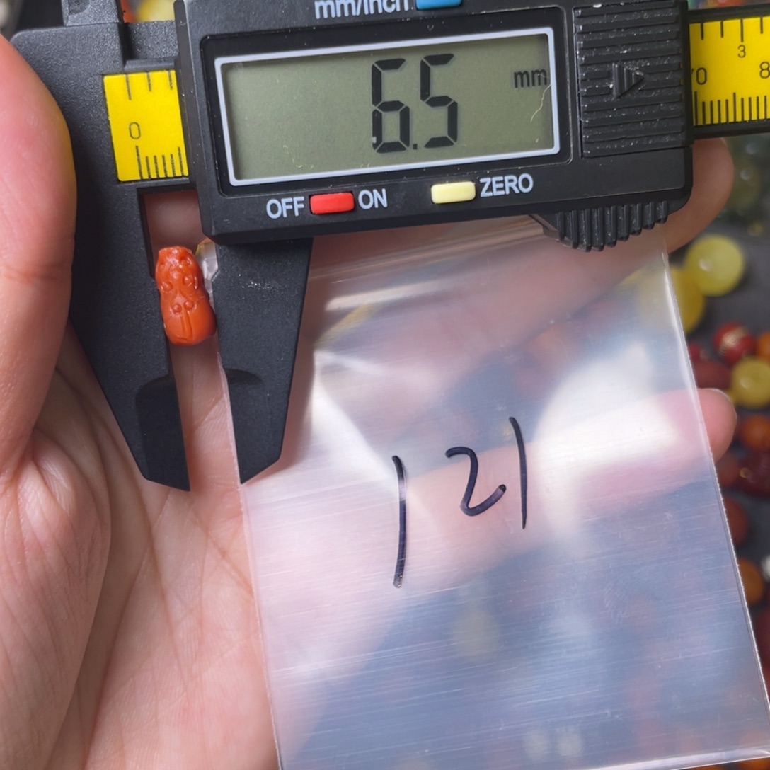 南红玛瑙配饰未镶嵌