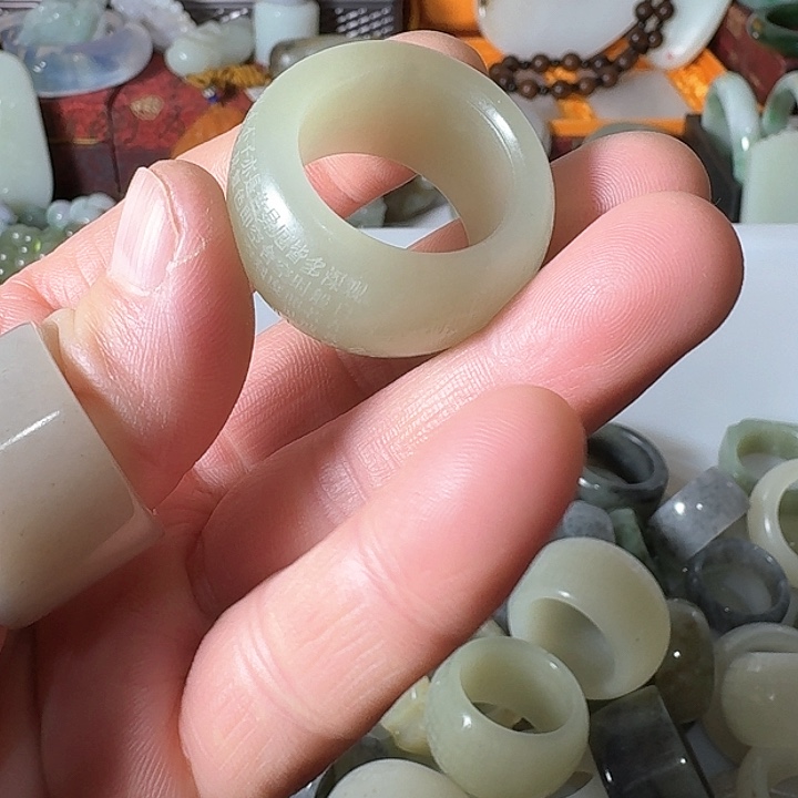 和田玉（糖玉）戒指未镶嵌