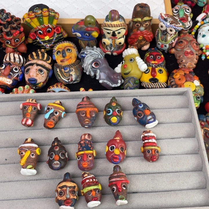 11腓尼基琉璃小老娃1个