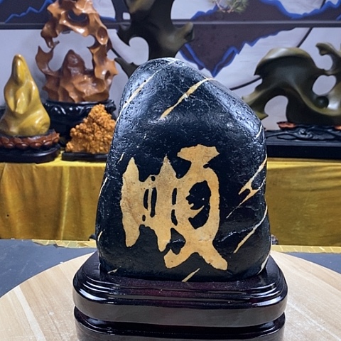 石材怪**衣多少年前就开始喜欢