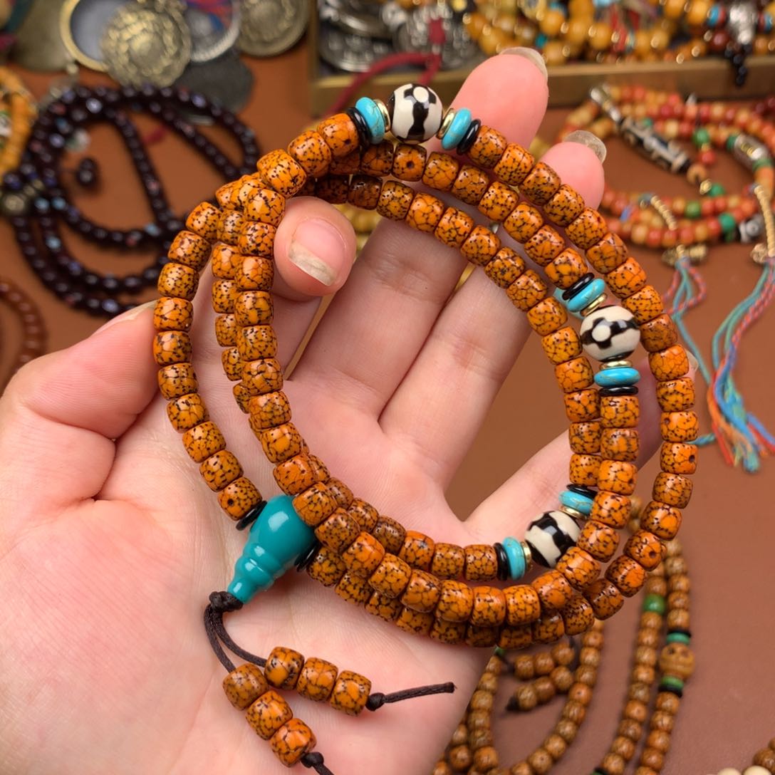 ?**?藏传小卓玛欢迎大家