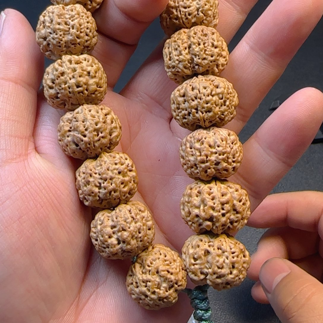 金刚菩提手串尼****球最强蜂王金刚菩提