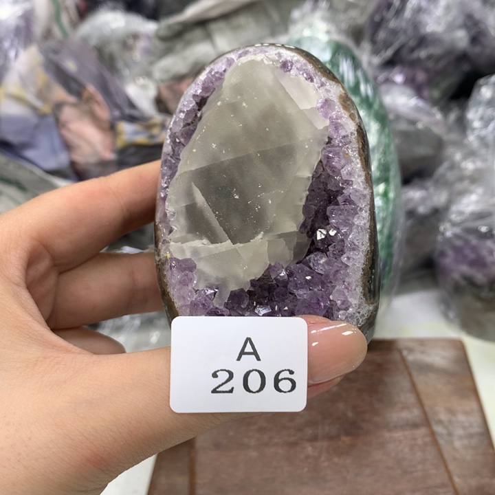 水晶大型摆件（非配饰）未镶嵌