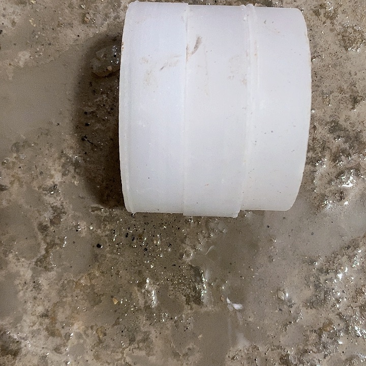 未镶嵌蛇纹石玉珠宝奇石