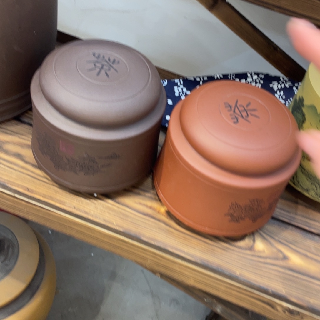 紫砂茶叶罐两个颜色