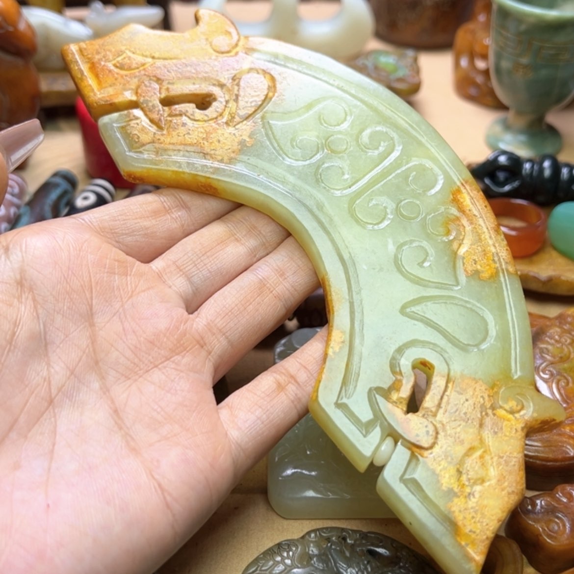 【闪购商品】蛇纹石玉颈饰未镶嵌