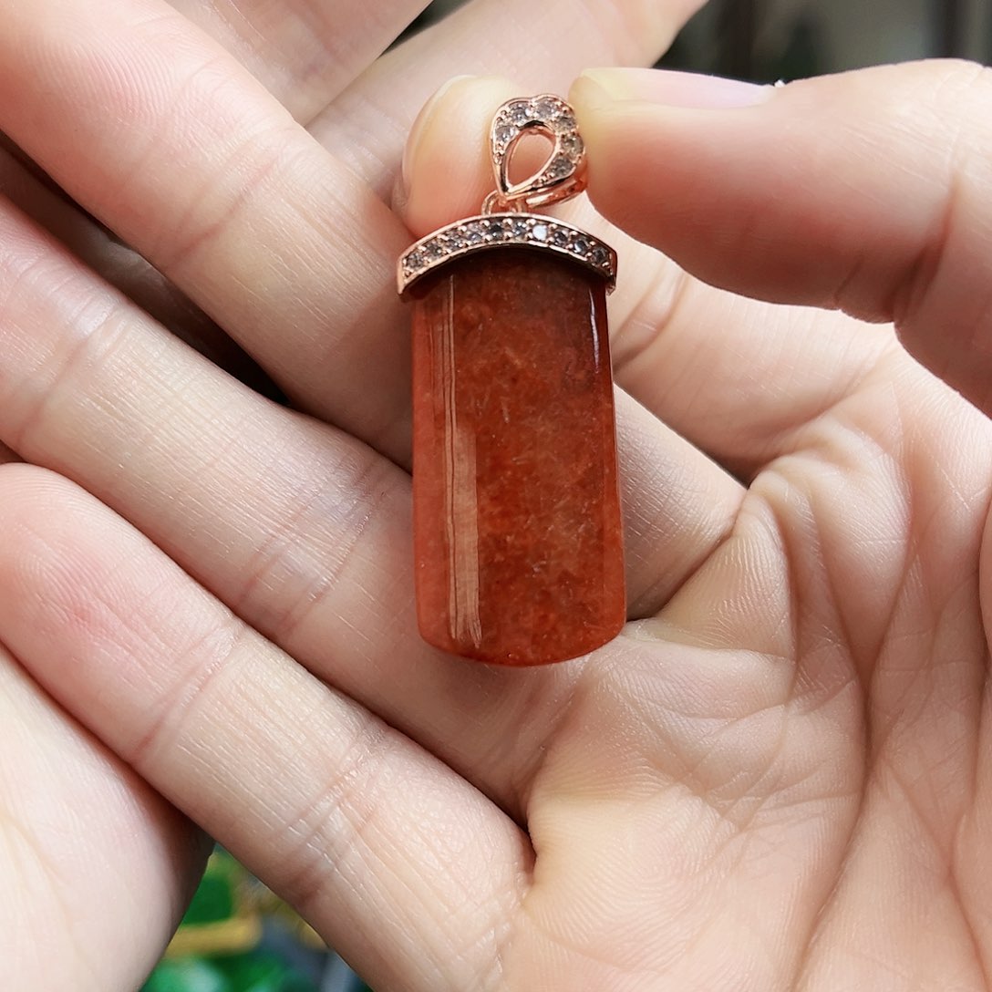 翡翠颈饰未镶嵌吊坠