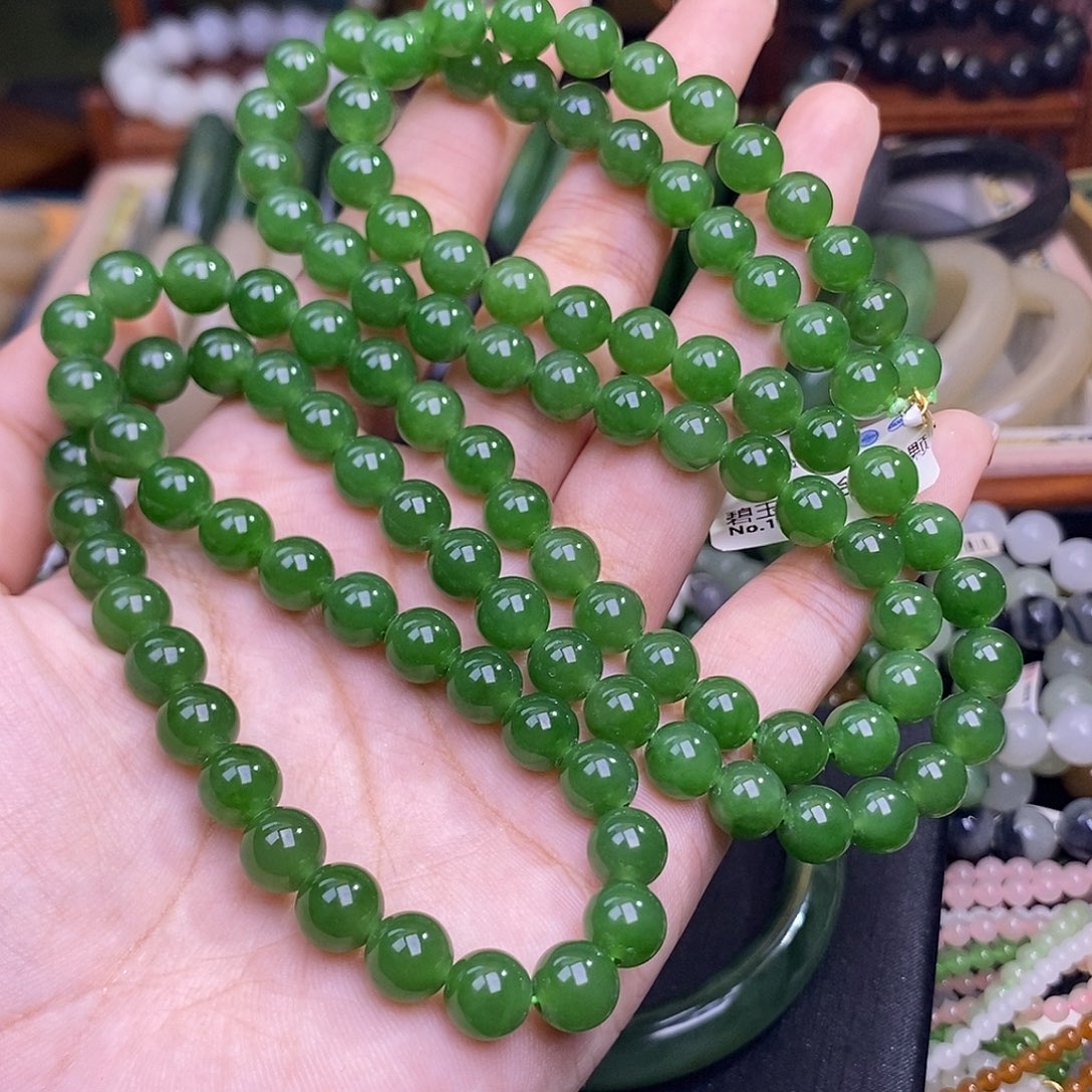 和田玉未镶嵌颈饰碧玉阳绿老矿料108卡8m毕业级