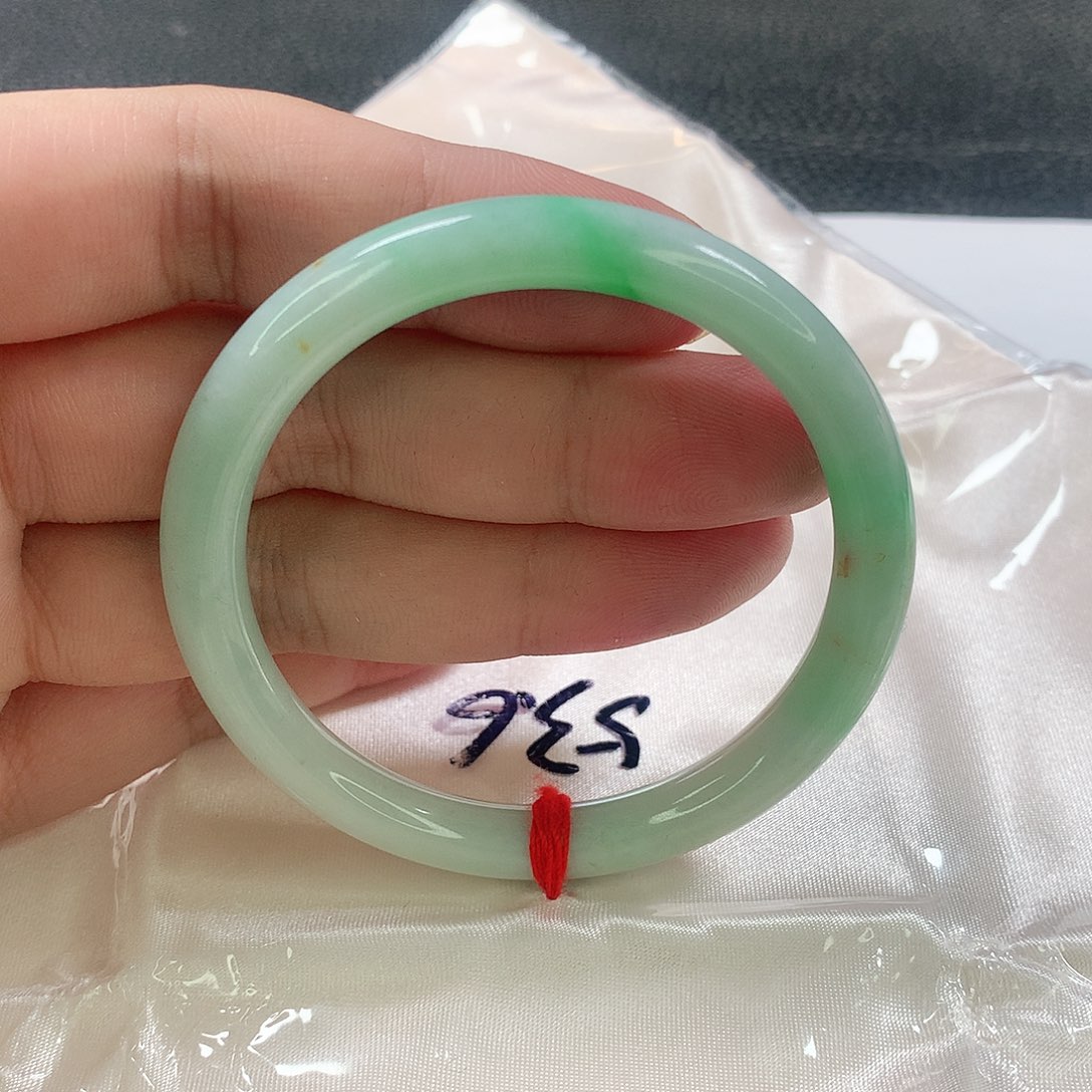 未镶嵌手镯（圆镯）翡翠341号